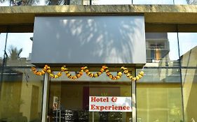 Hi 5 Hotel & Experience