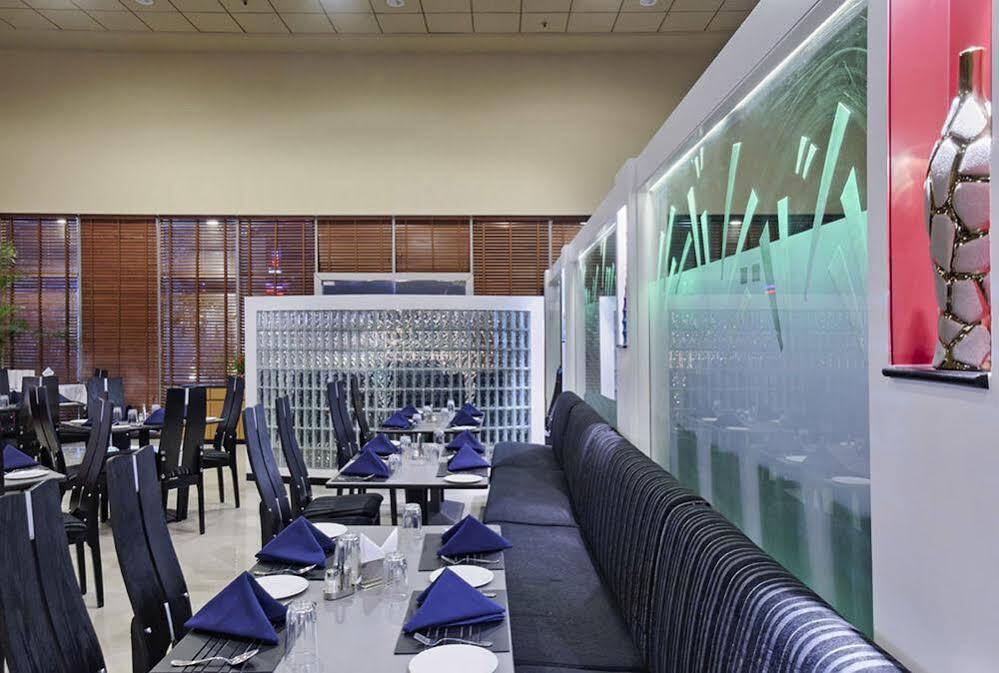 Hi 5 Hotel & Experience Nashik Exterior photo